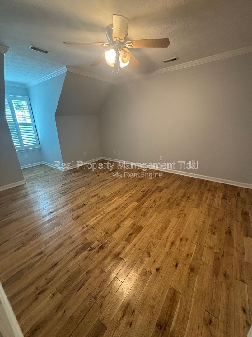 Gallery Image 21
