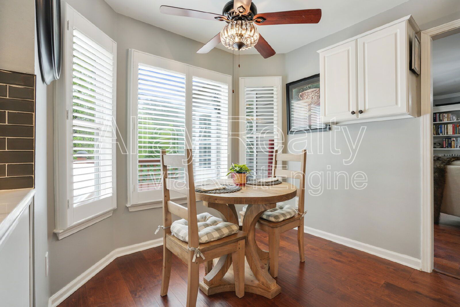 Gallery Image 15