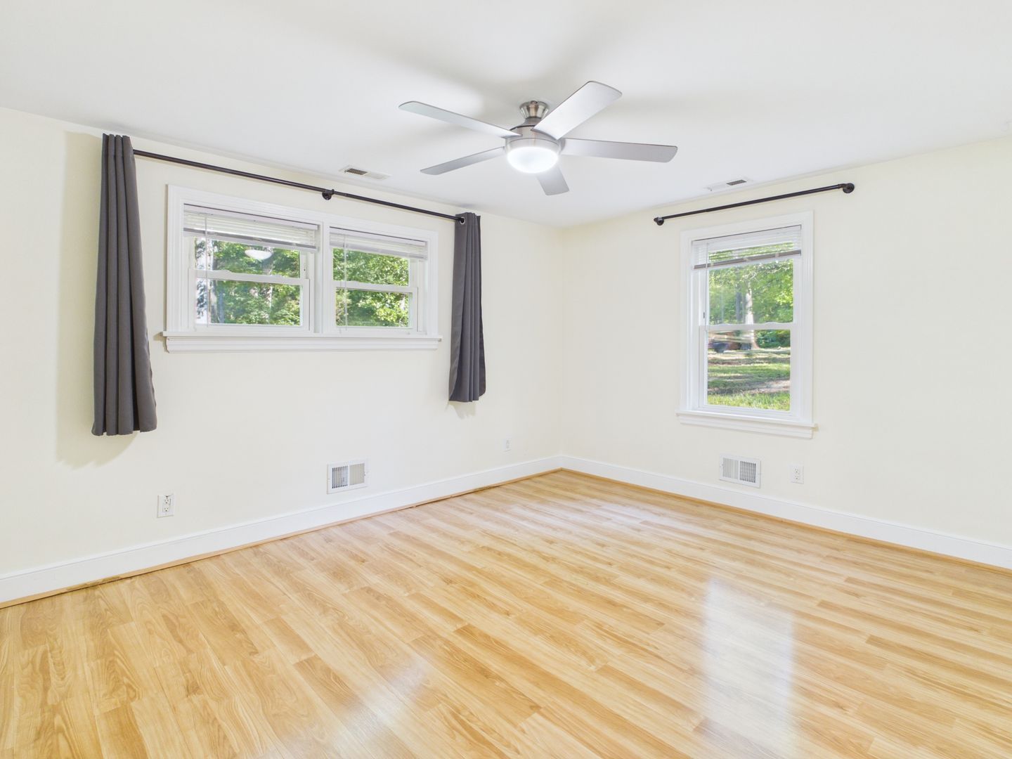 Gallery Image 16