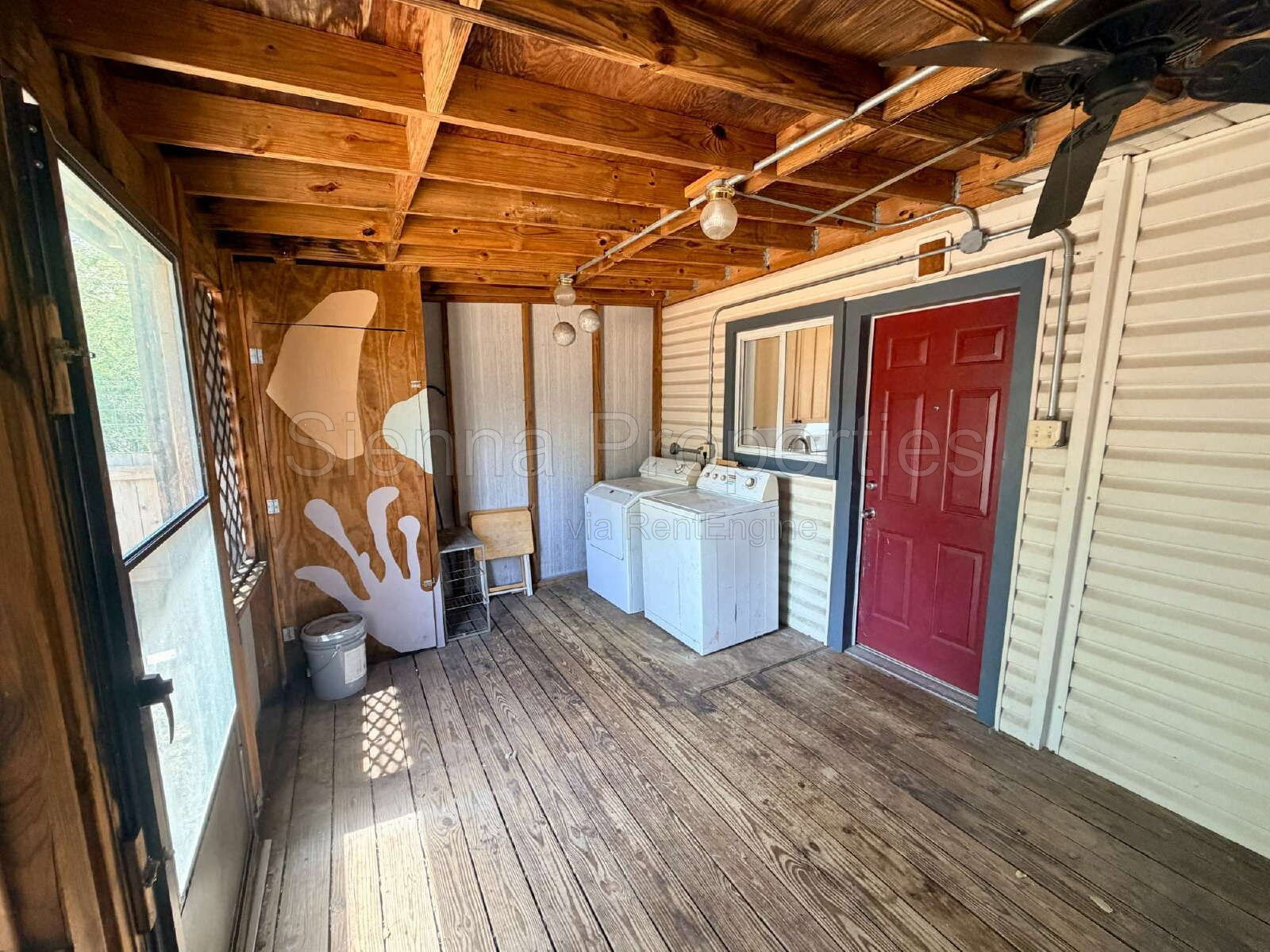 Gallery Image 17