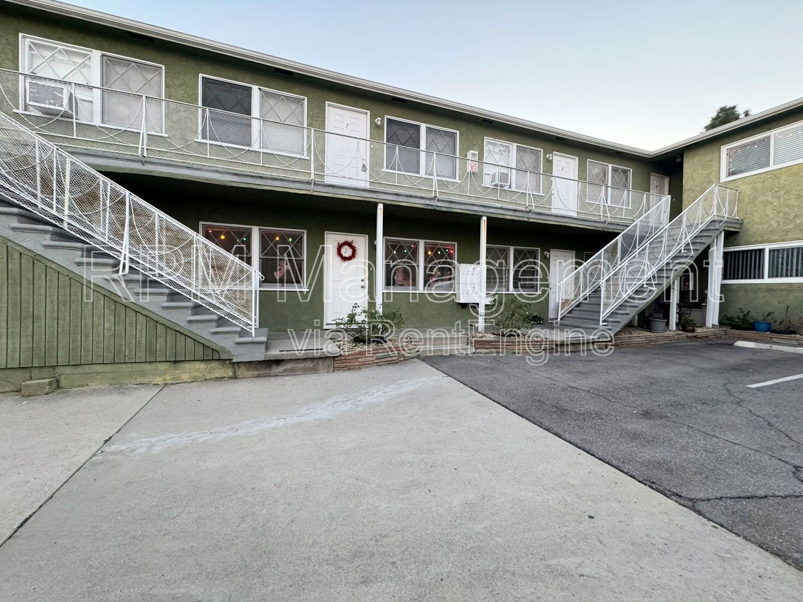 Gallery Image 0