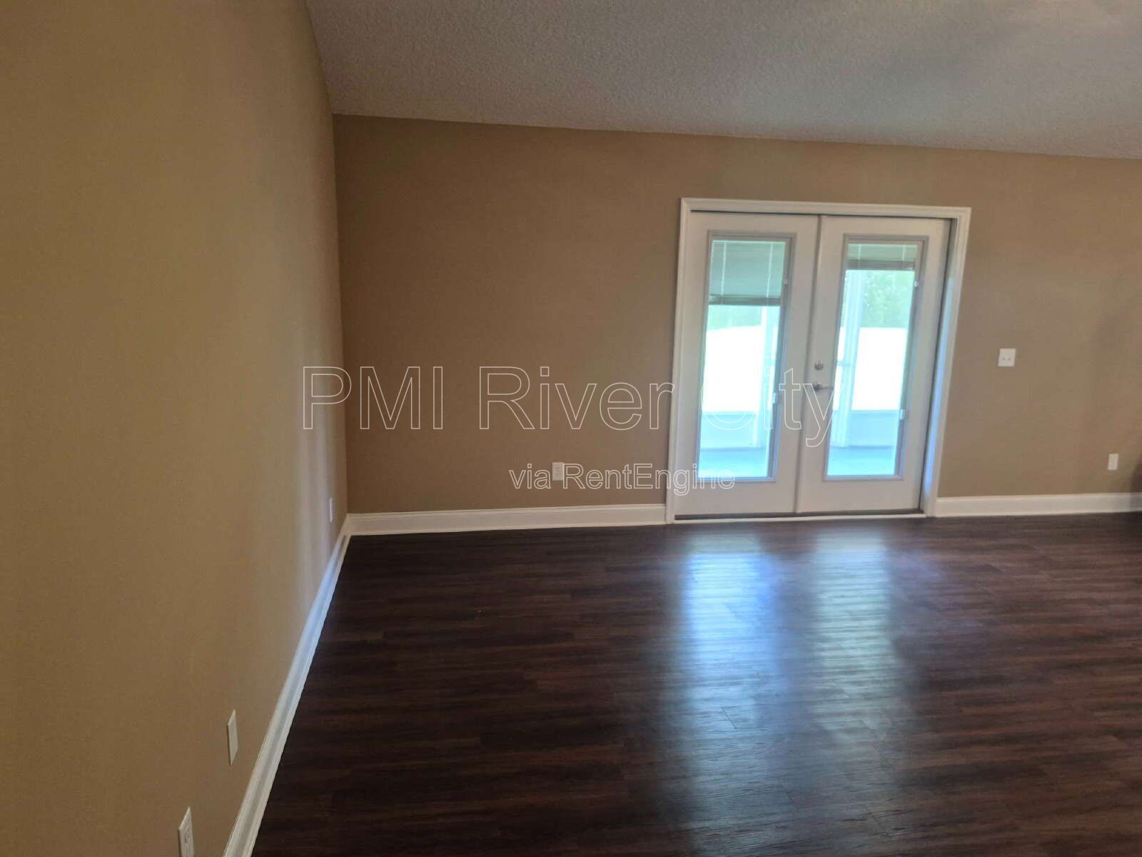 Gallery Image 30