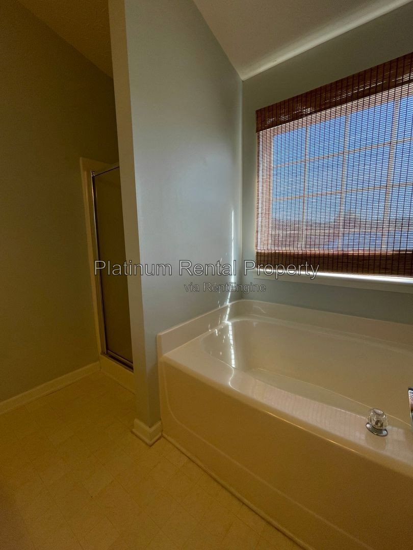 Gallery Image 60