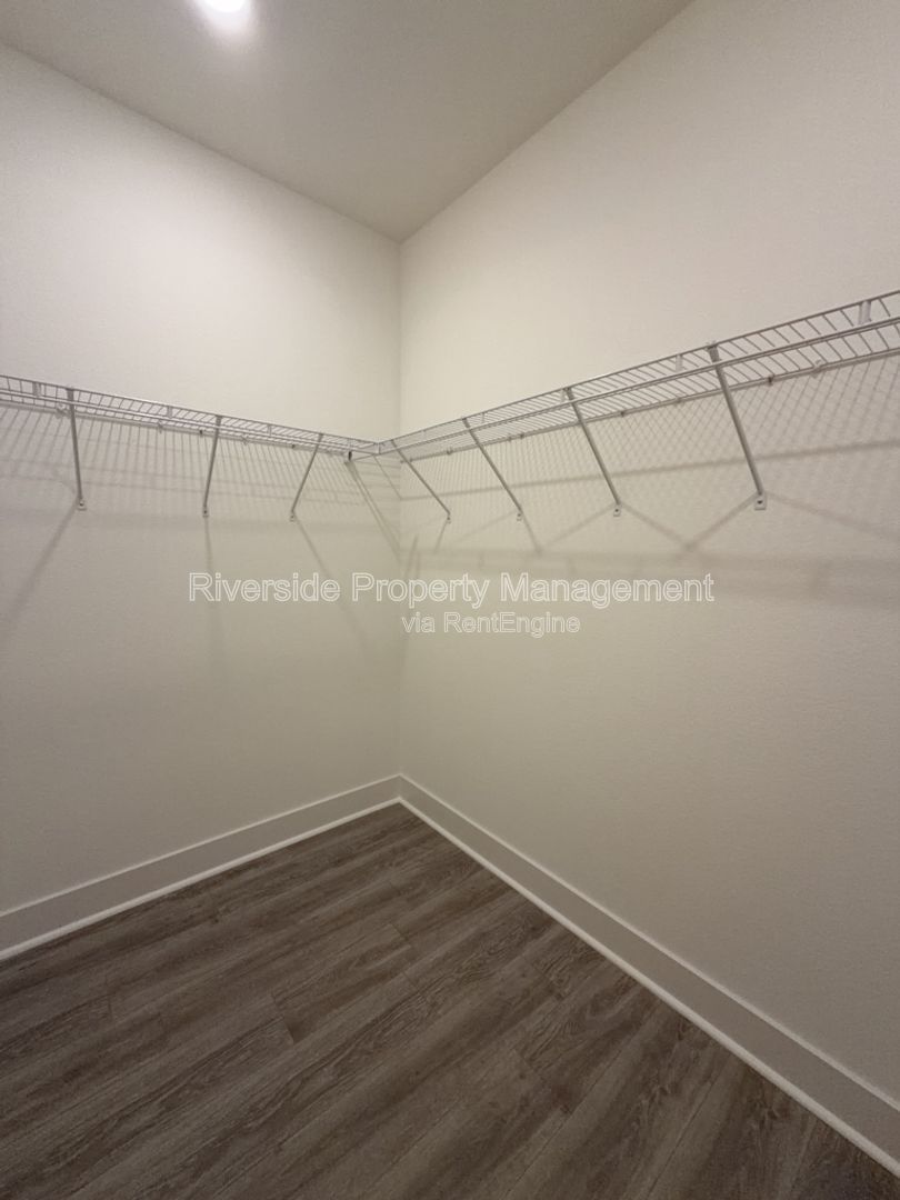 Gallery Image 20
