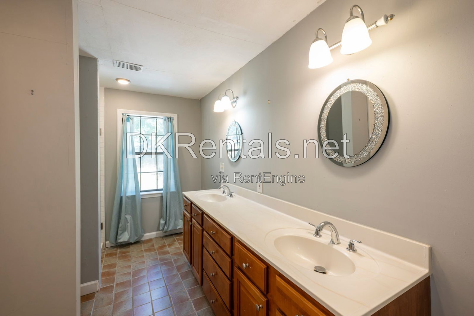 Gallery Image 43