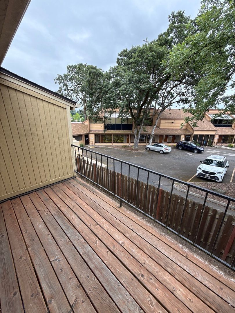 Gallery Image 18