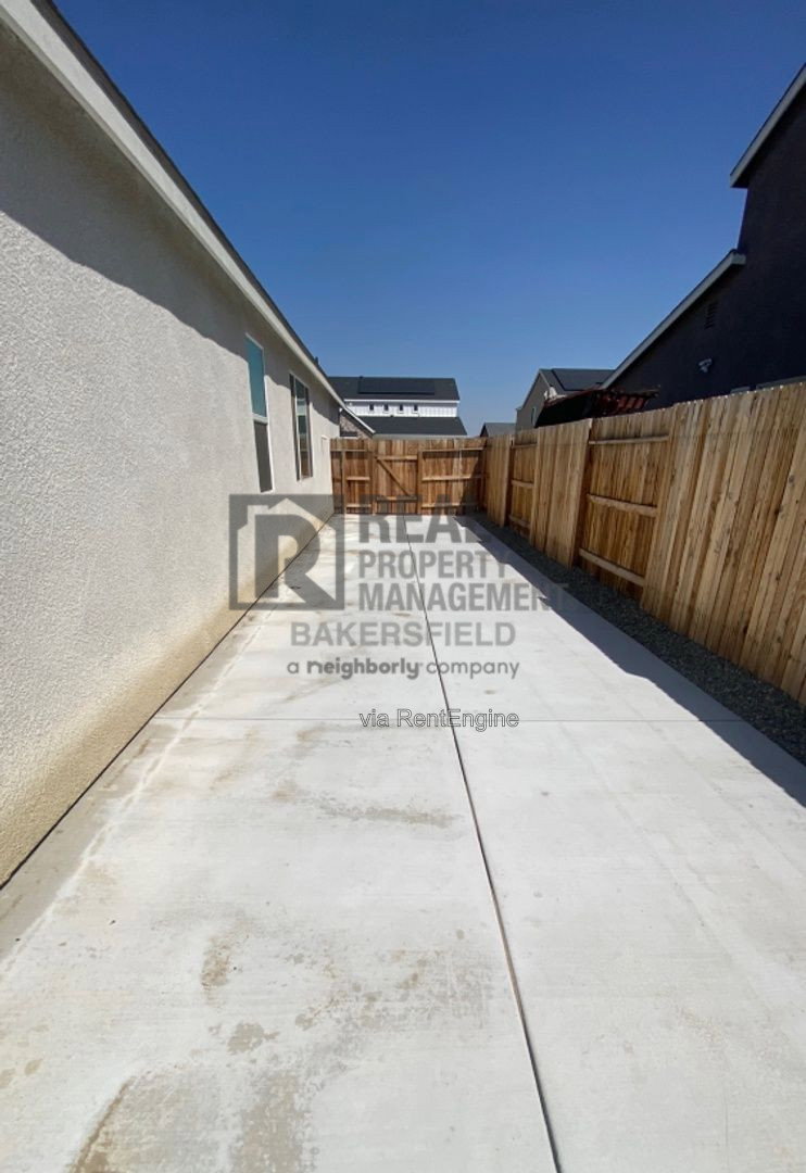 Gallery Image 30