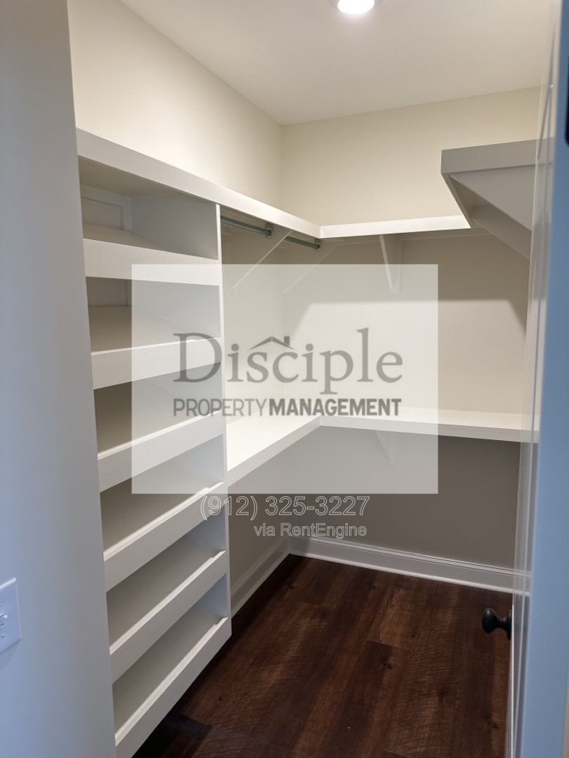 Gallery Image 17