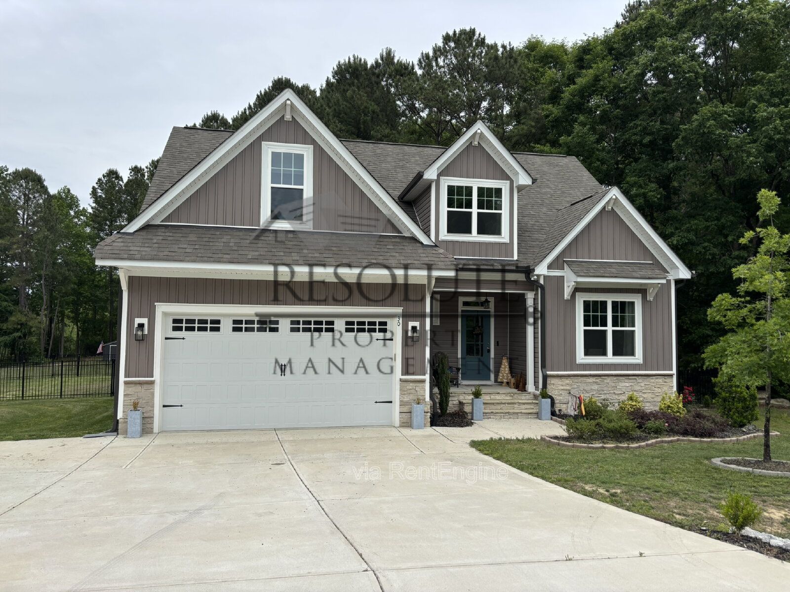 Gallery Image 0