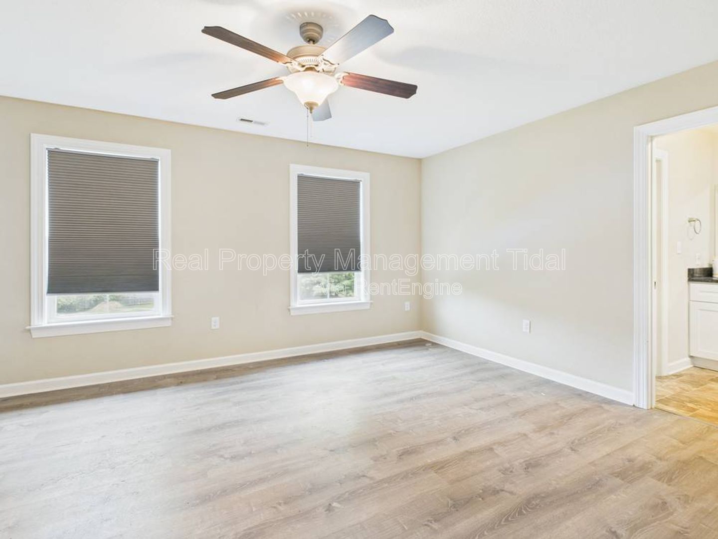 Gallery Image 19