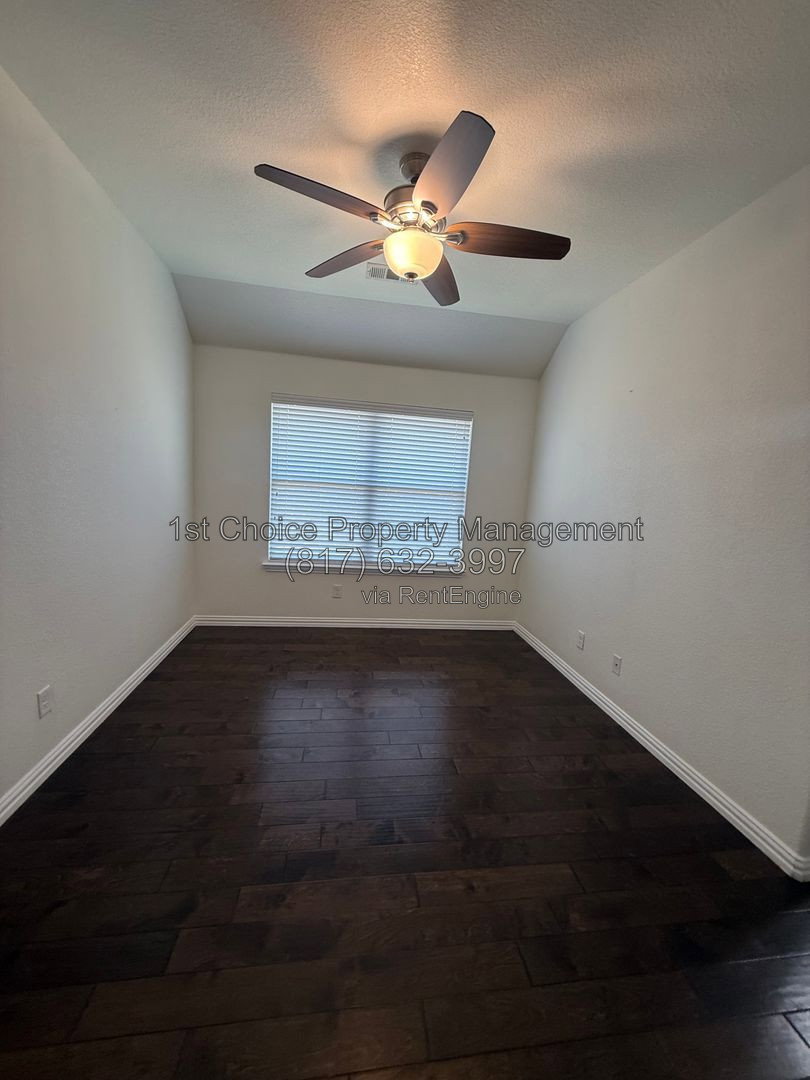 Gallery Image 18