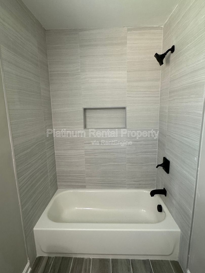 Gallery Image 16