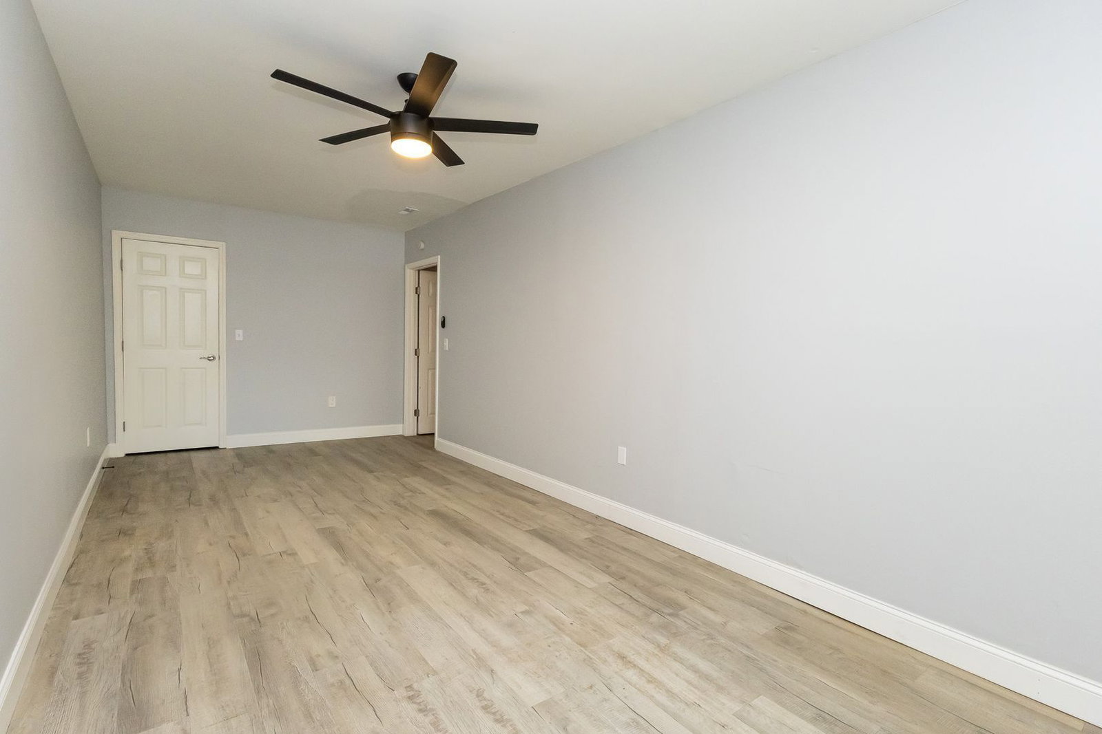 Gallery Image 16