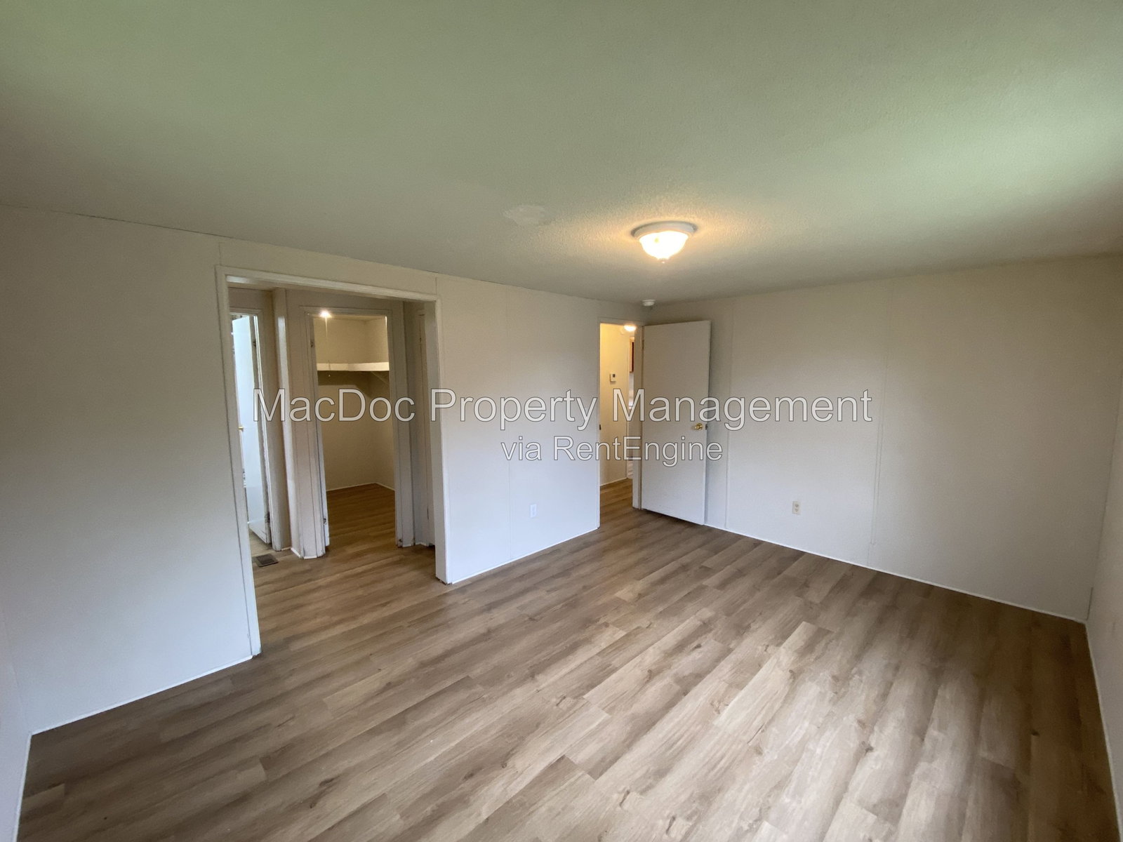 Gallery Image 16