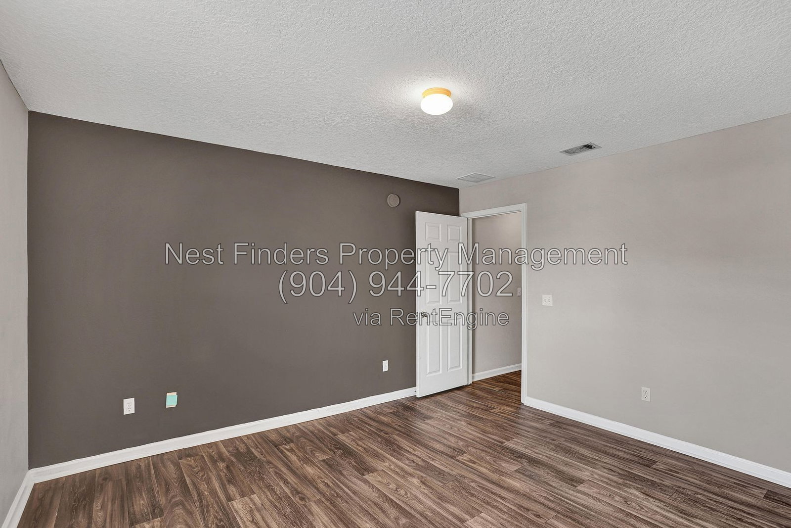Gallery Image 15