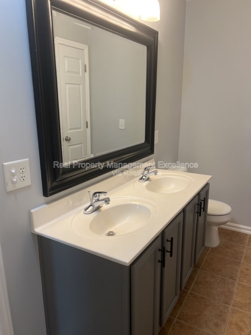 Gallery Image 19