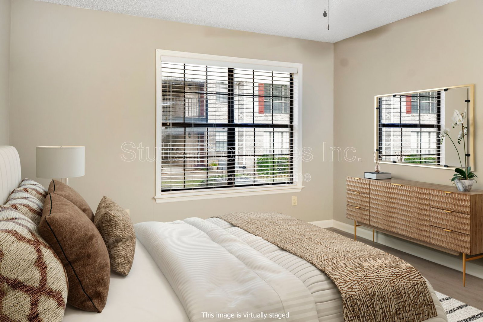 Gallery Image 15