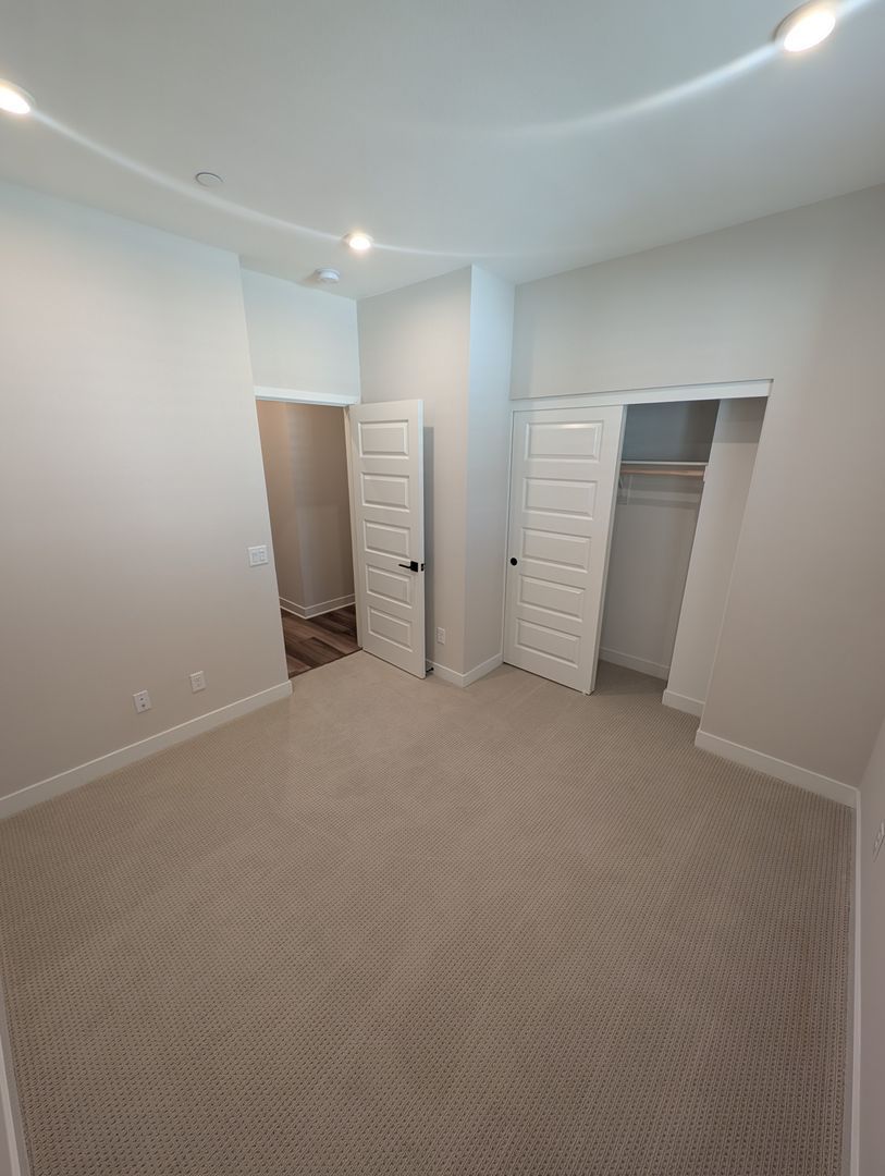 Gallery Image 17