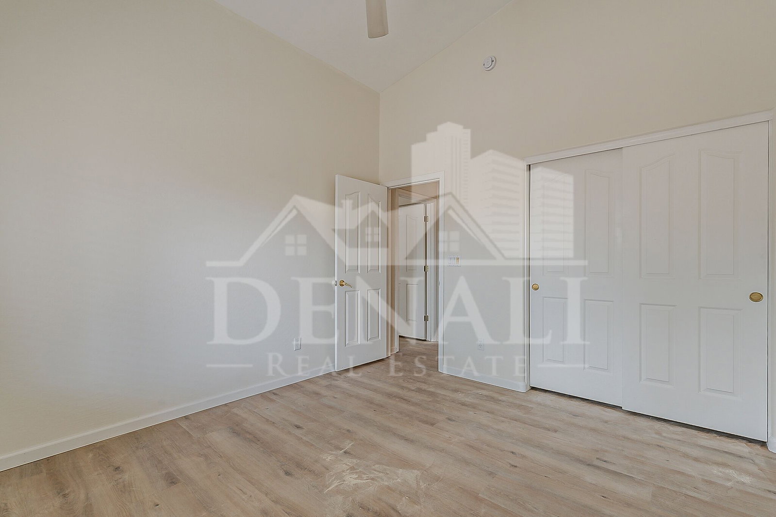 Gallery Image 21