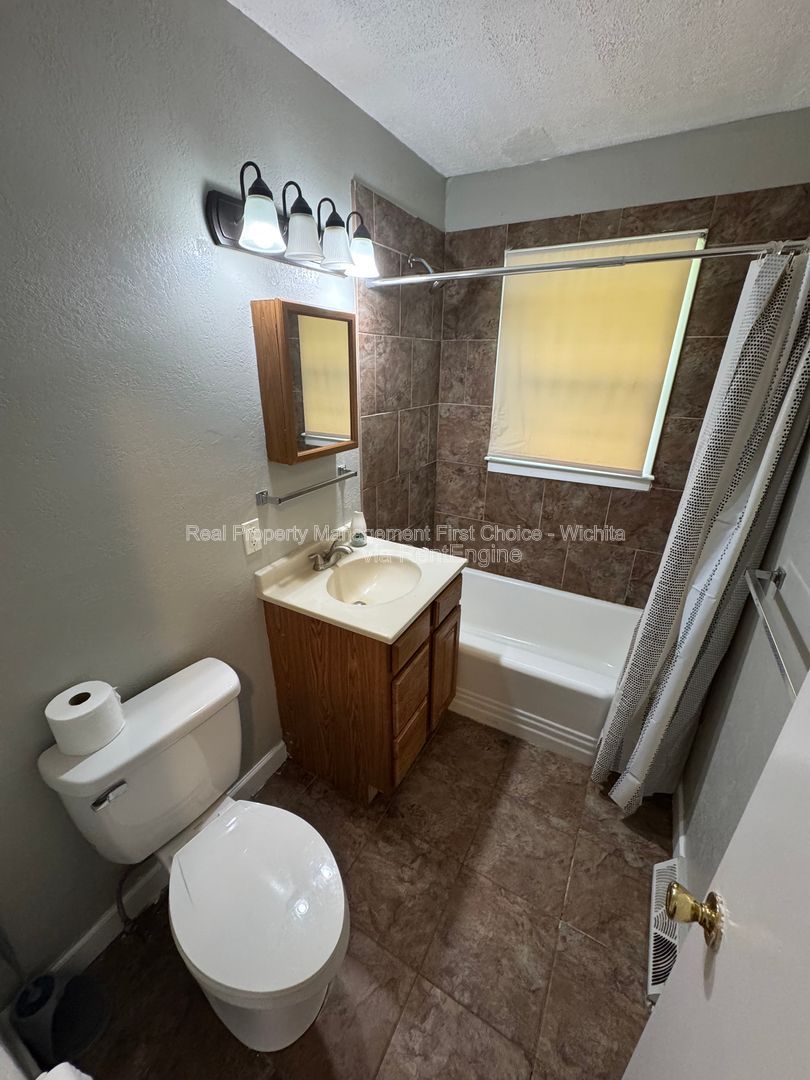 Gallery Image 16