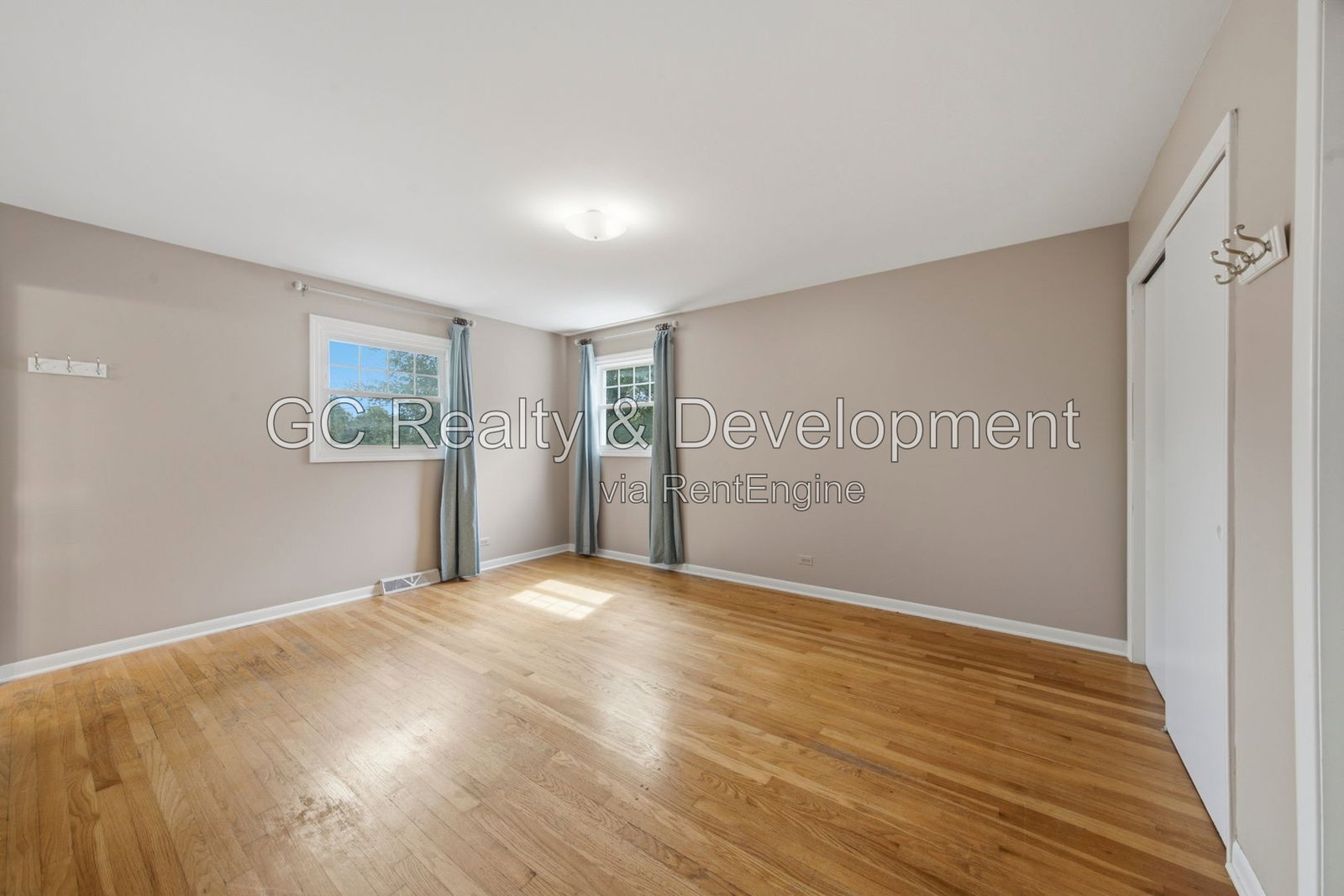 Gallery Image 15