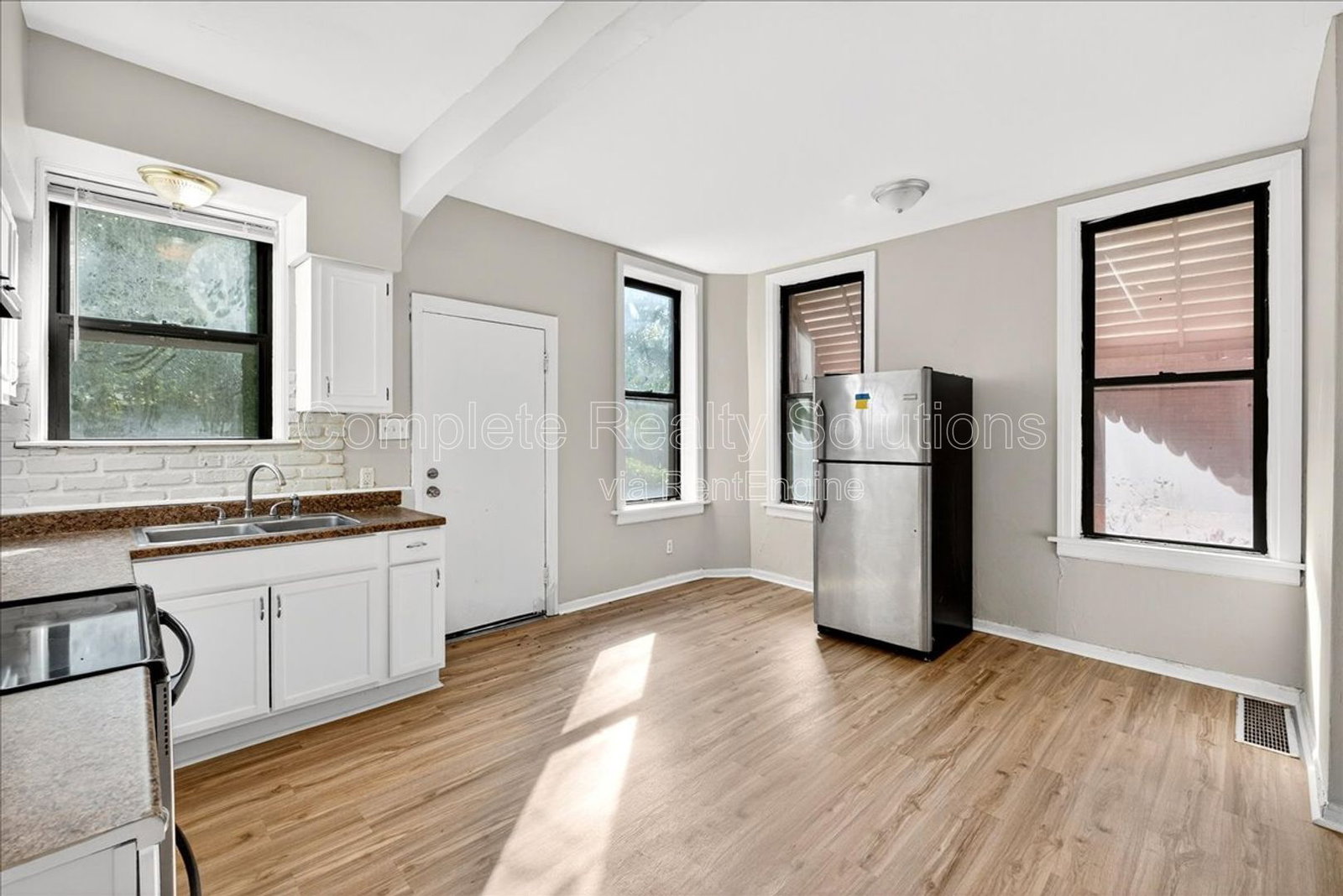 Gallery Image 9