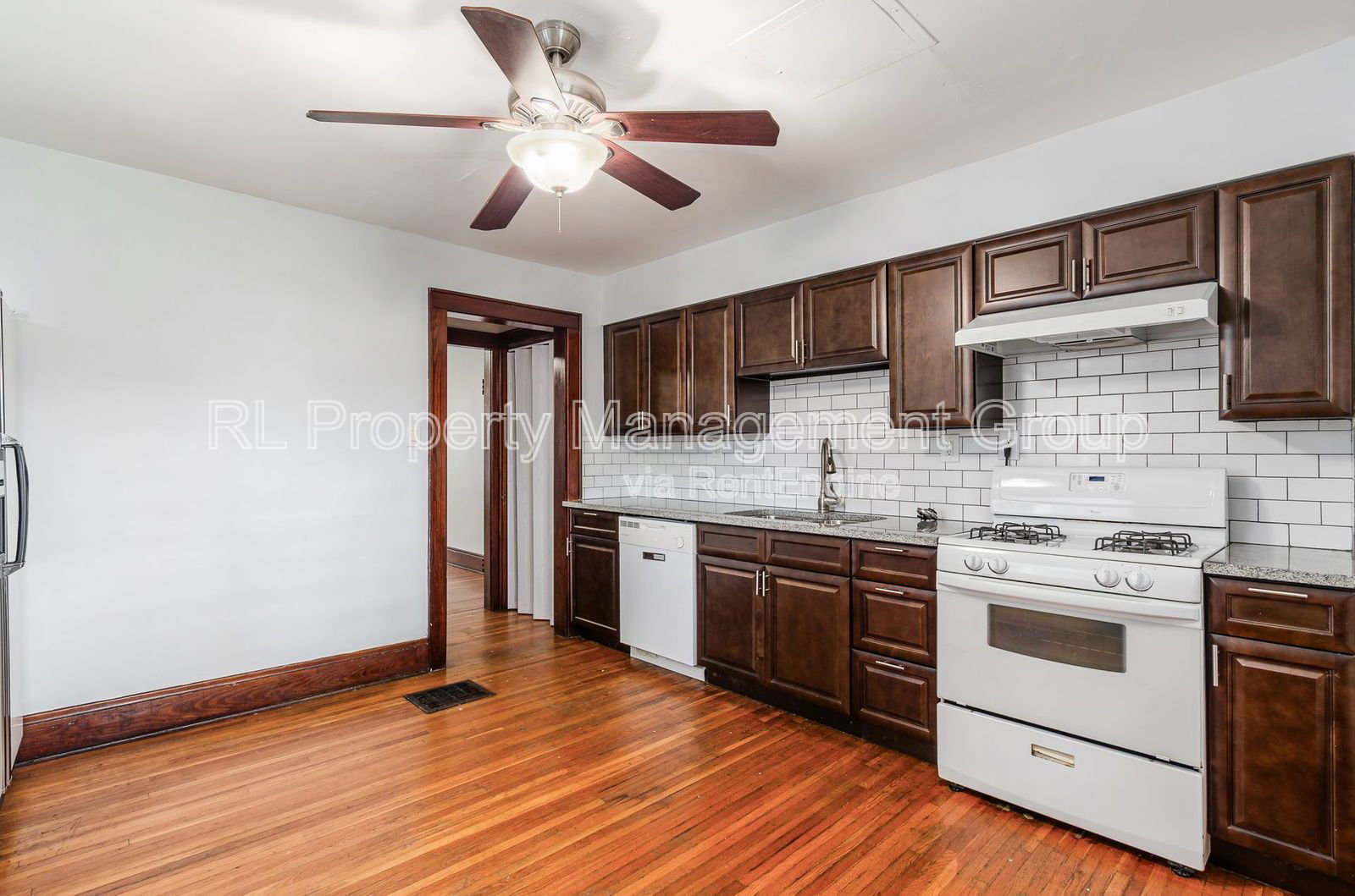 Gallery Image 16