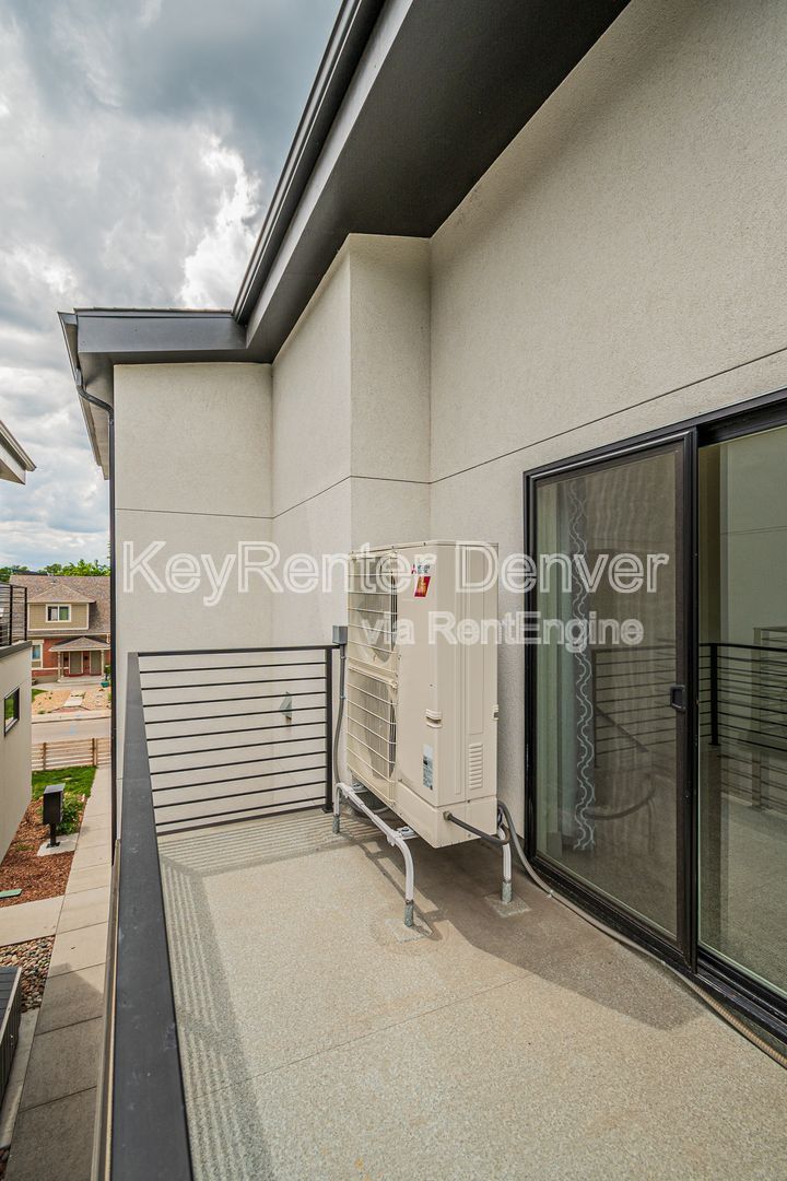 Gallery Image 31