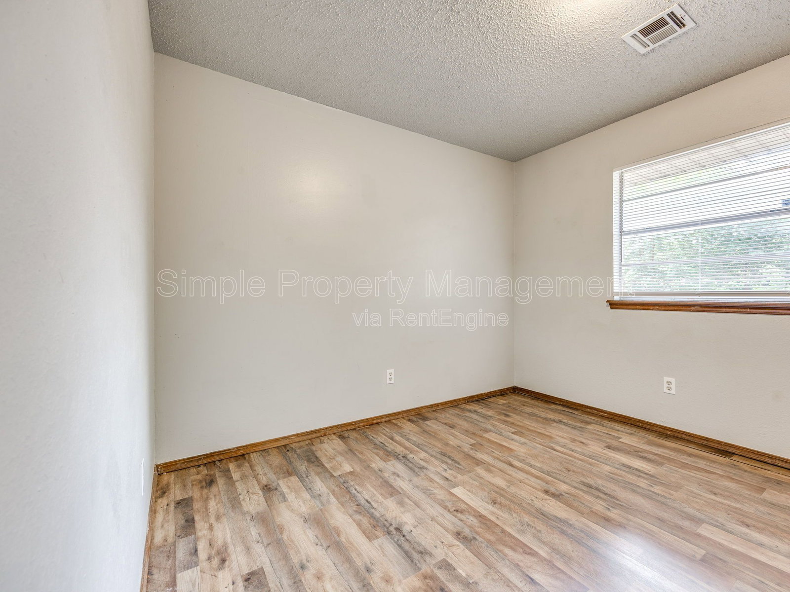 Gallery Image 19