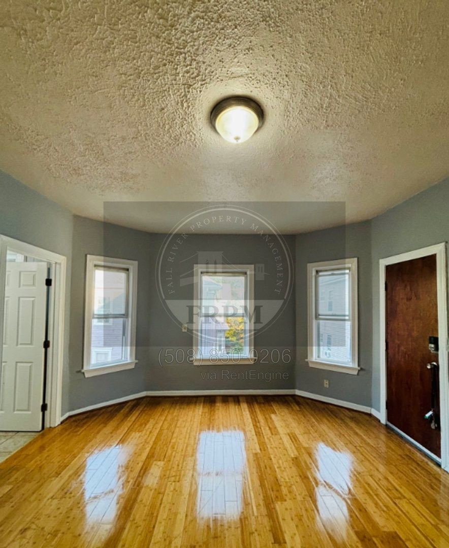 Gallery Image 0