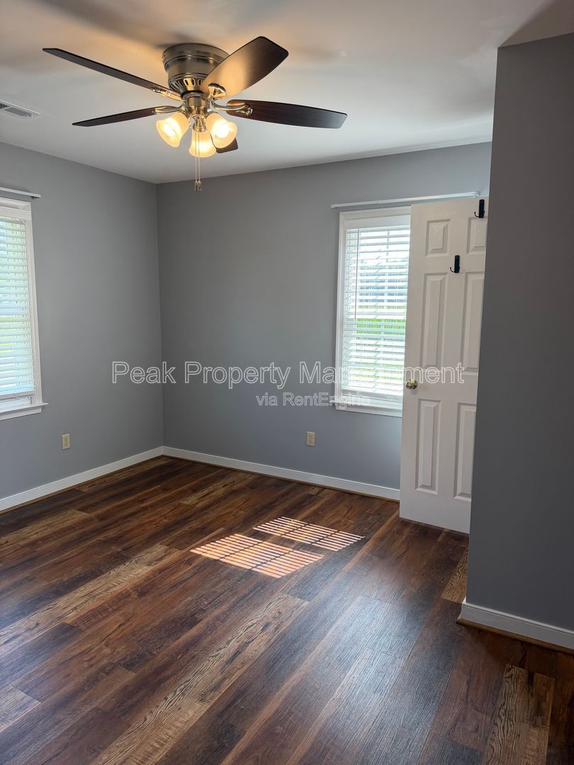 Gallery Image 21