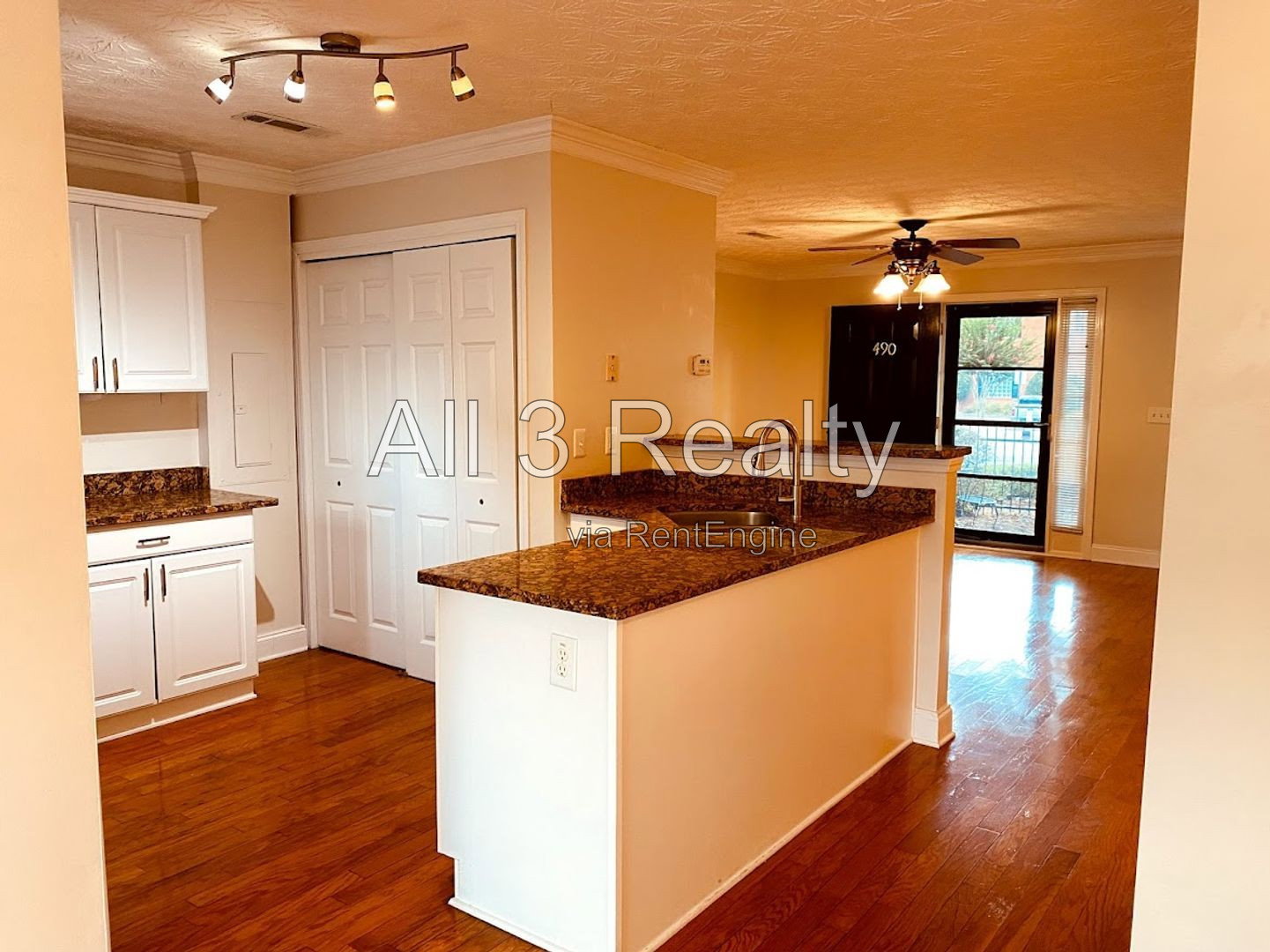 Gallery Image 16