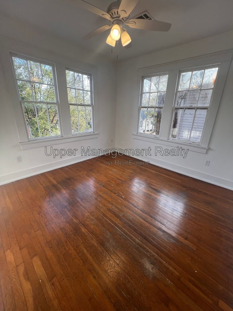 Gallery Image 10