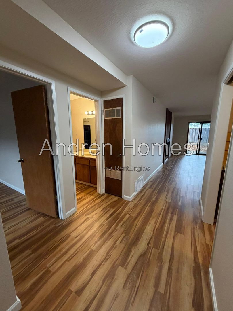 Gallery Image 31