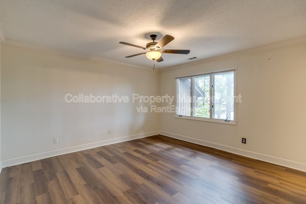 Gallery Image 19