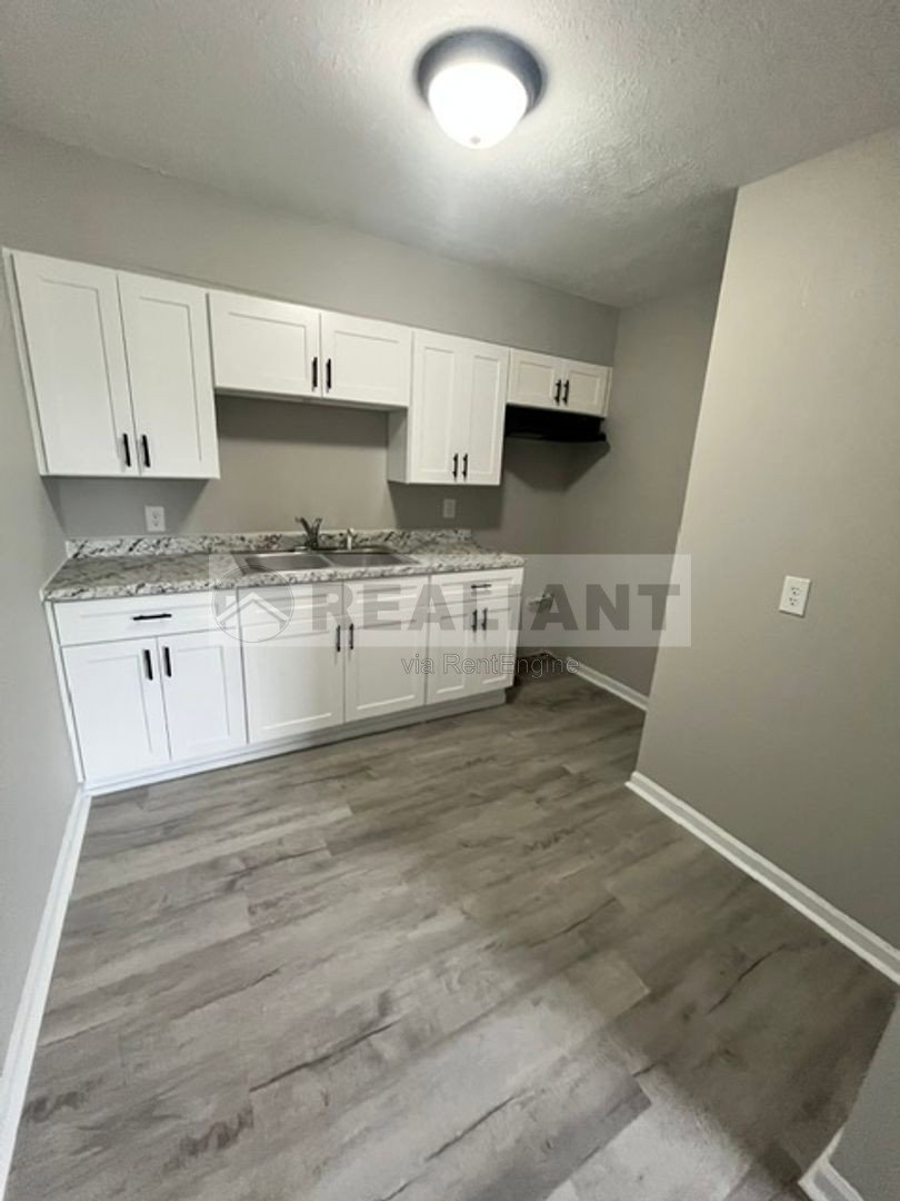Gallery Image 0