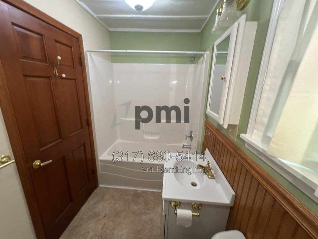 Gallery Image 13