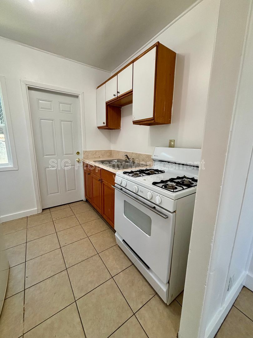 Gallery Image 6