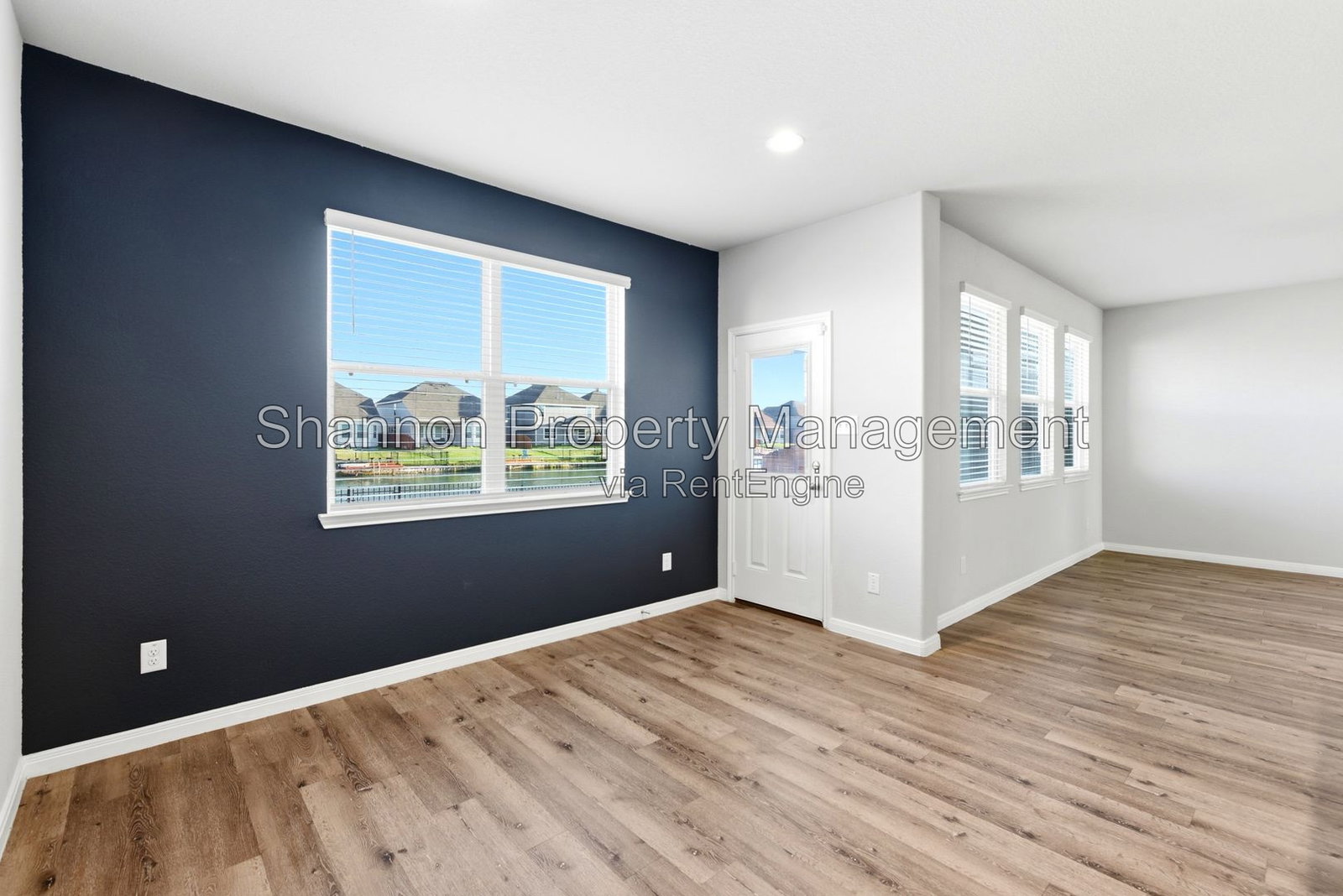 Gallery Image 16