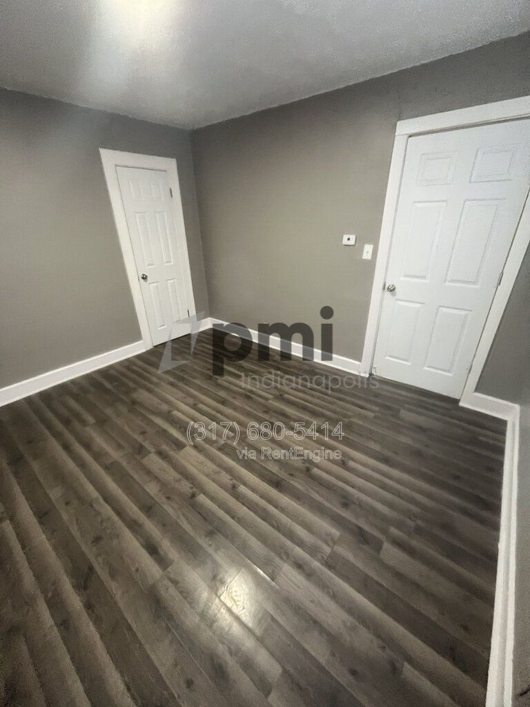 Gallery Image 16