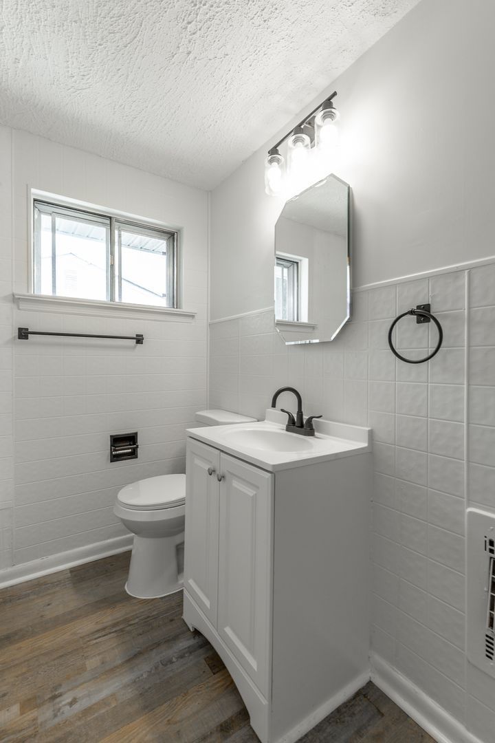 Gallery Image 18