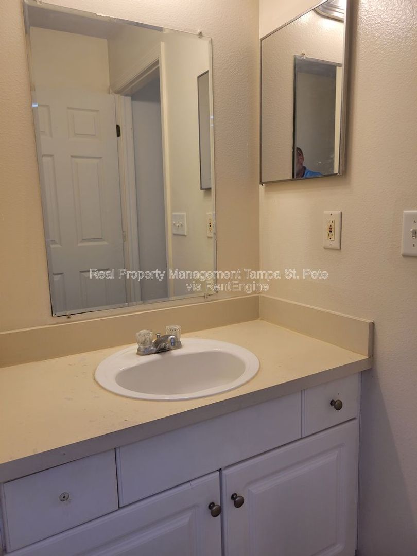 Gallery Image 16