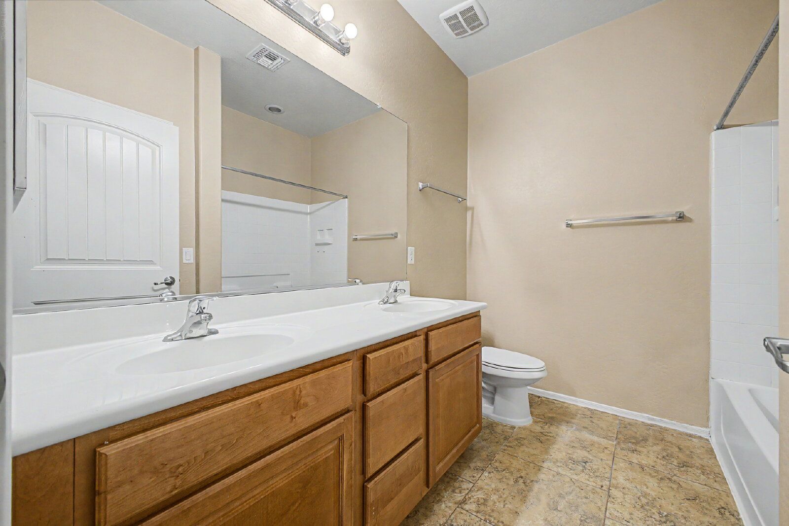 Gallery Image 19