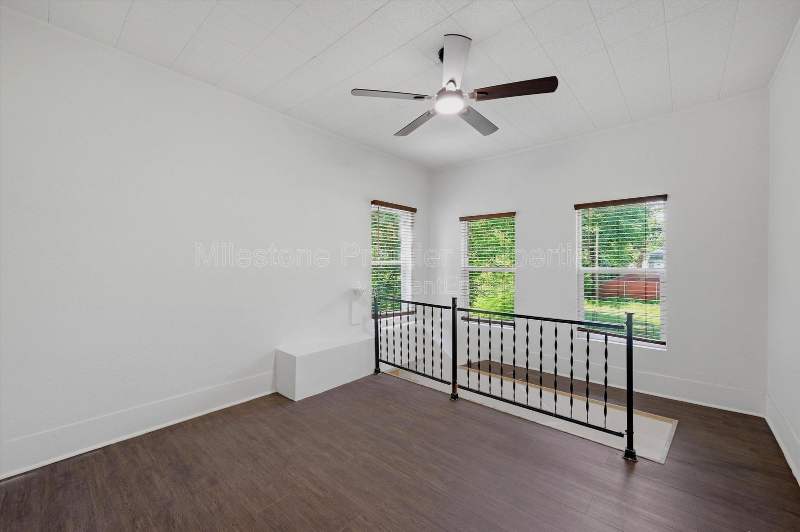 Gallery Image 17