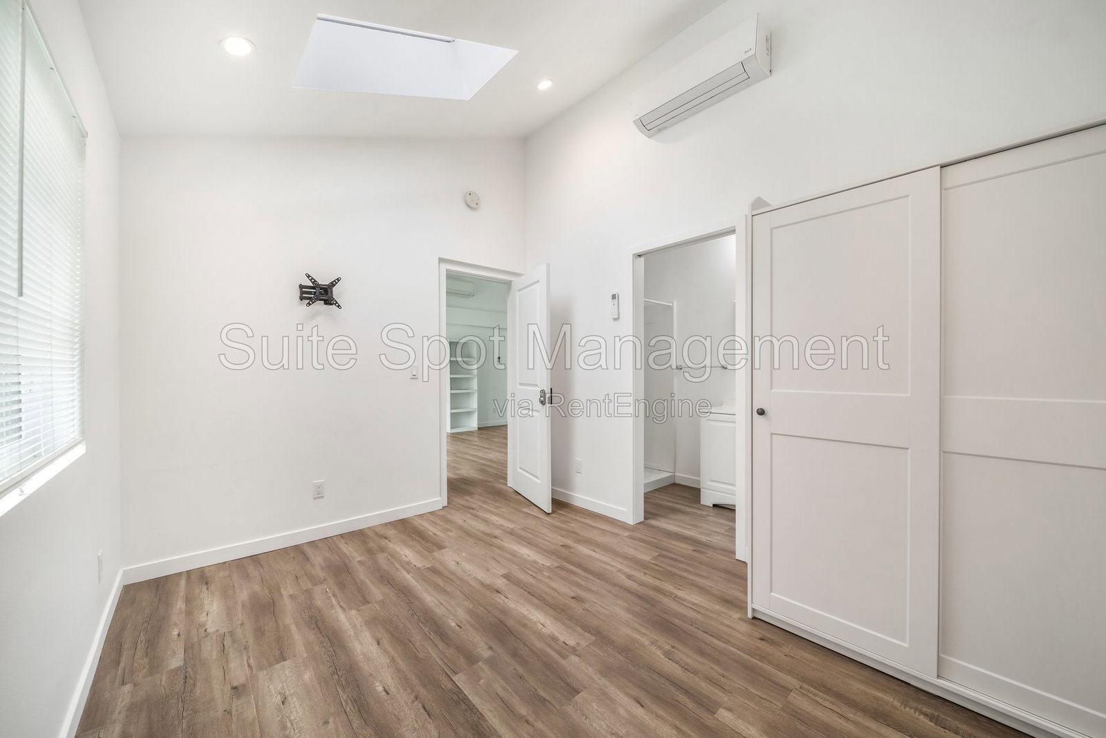 Gallery Image 17