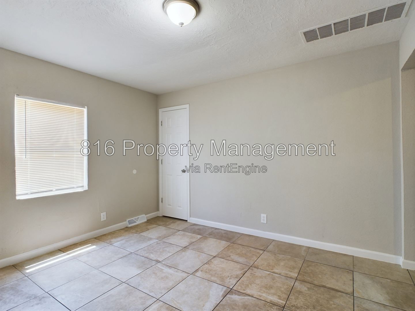 Gallery Image 0