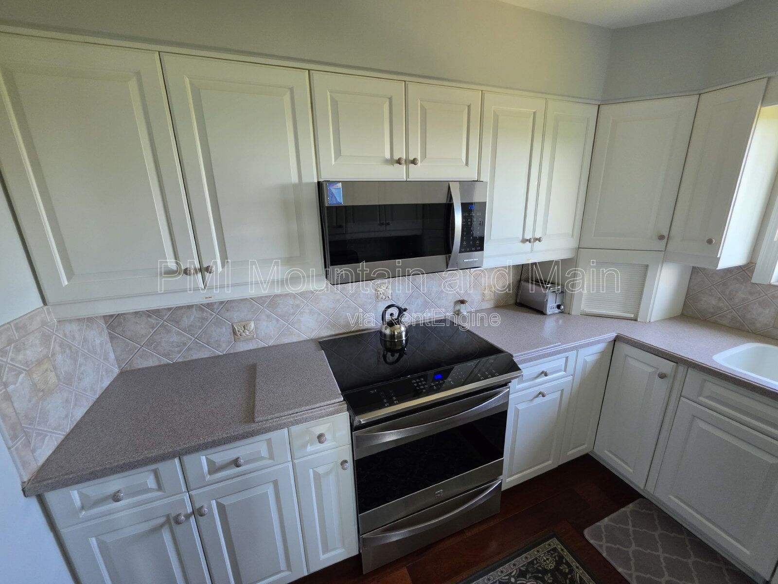 Gallery Image 17