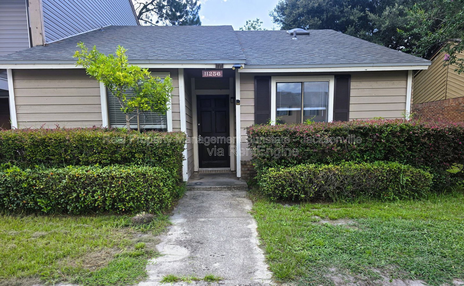 Gallery Image 0