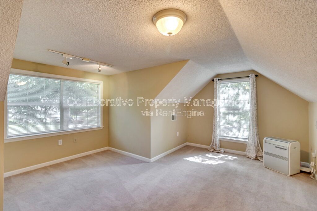 Gallery Image 19