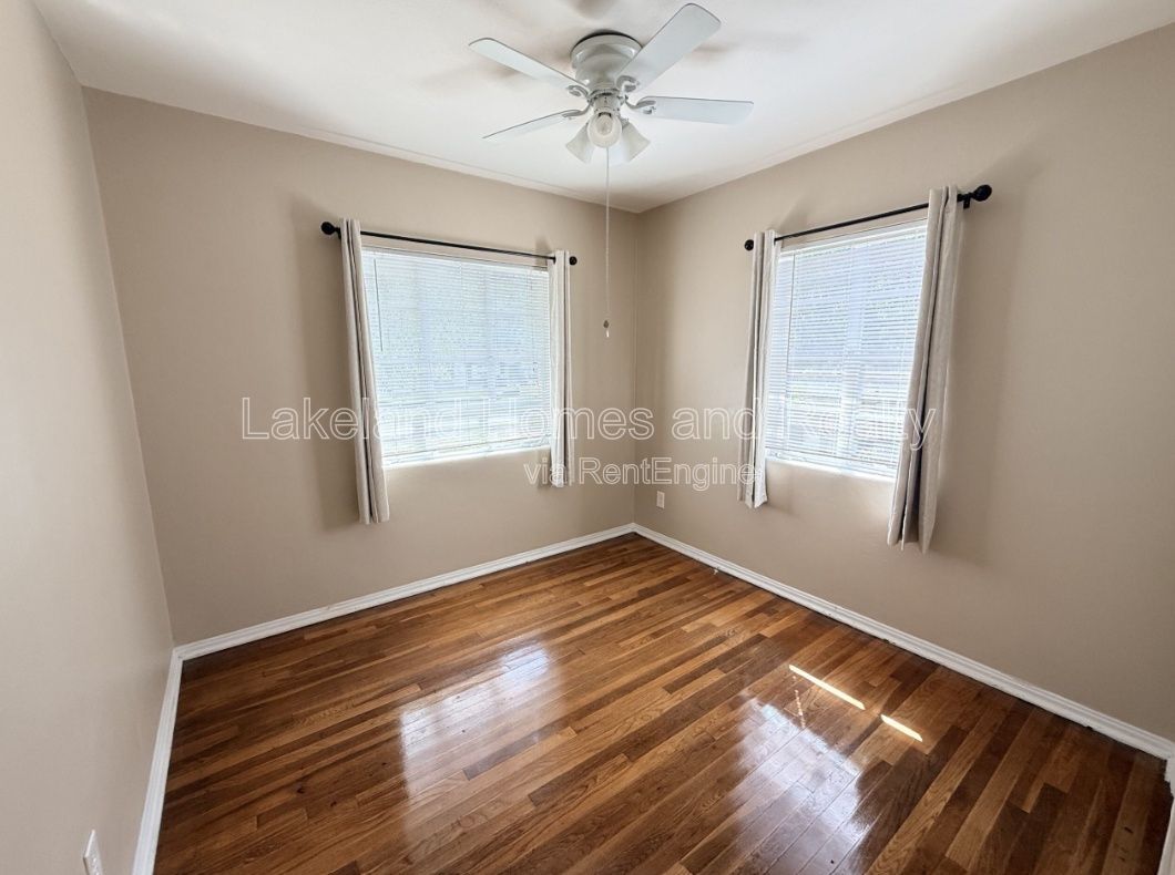 Gallery Image 18